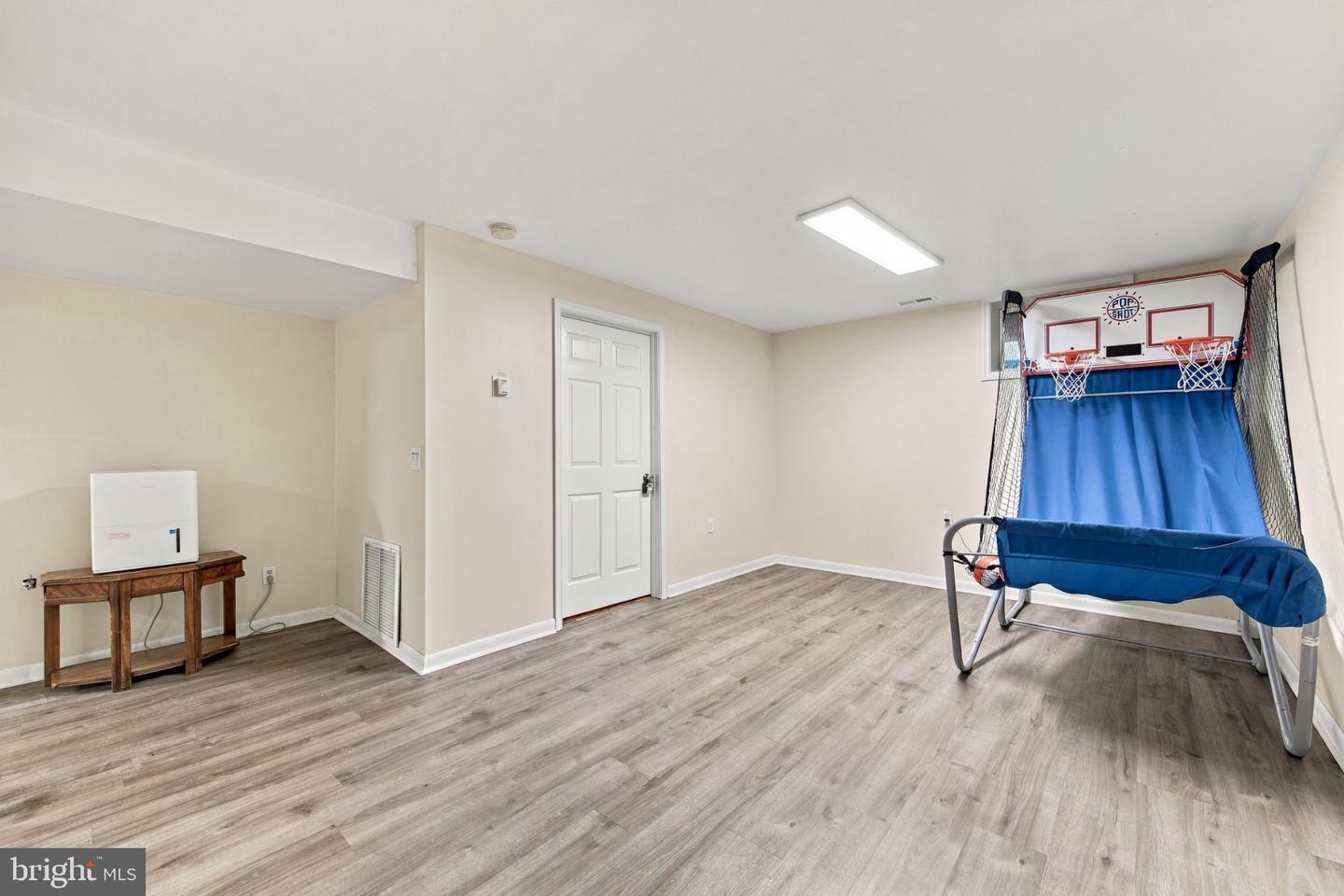 134 Page Ct Property Photo 57