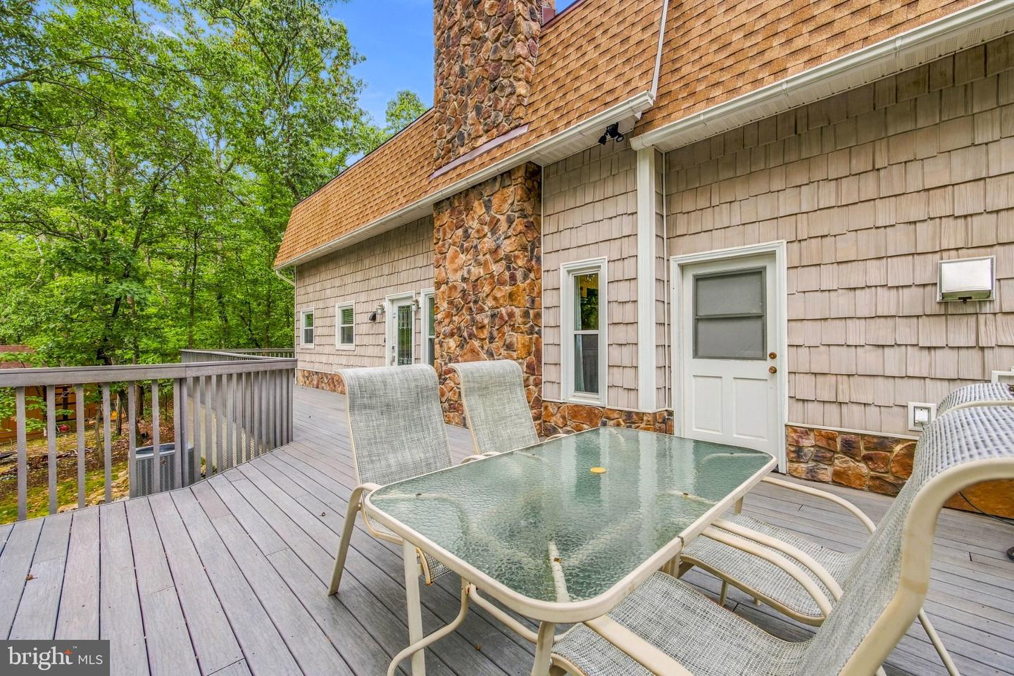 134 Page Ct Property Photo 68