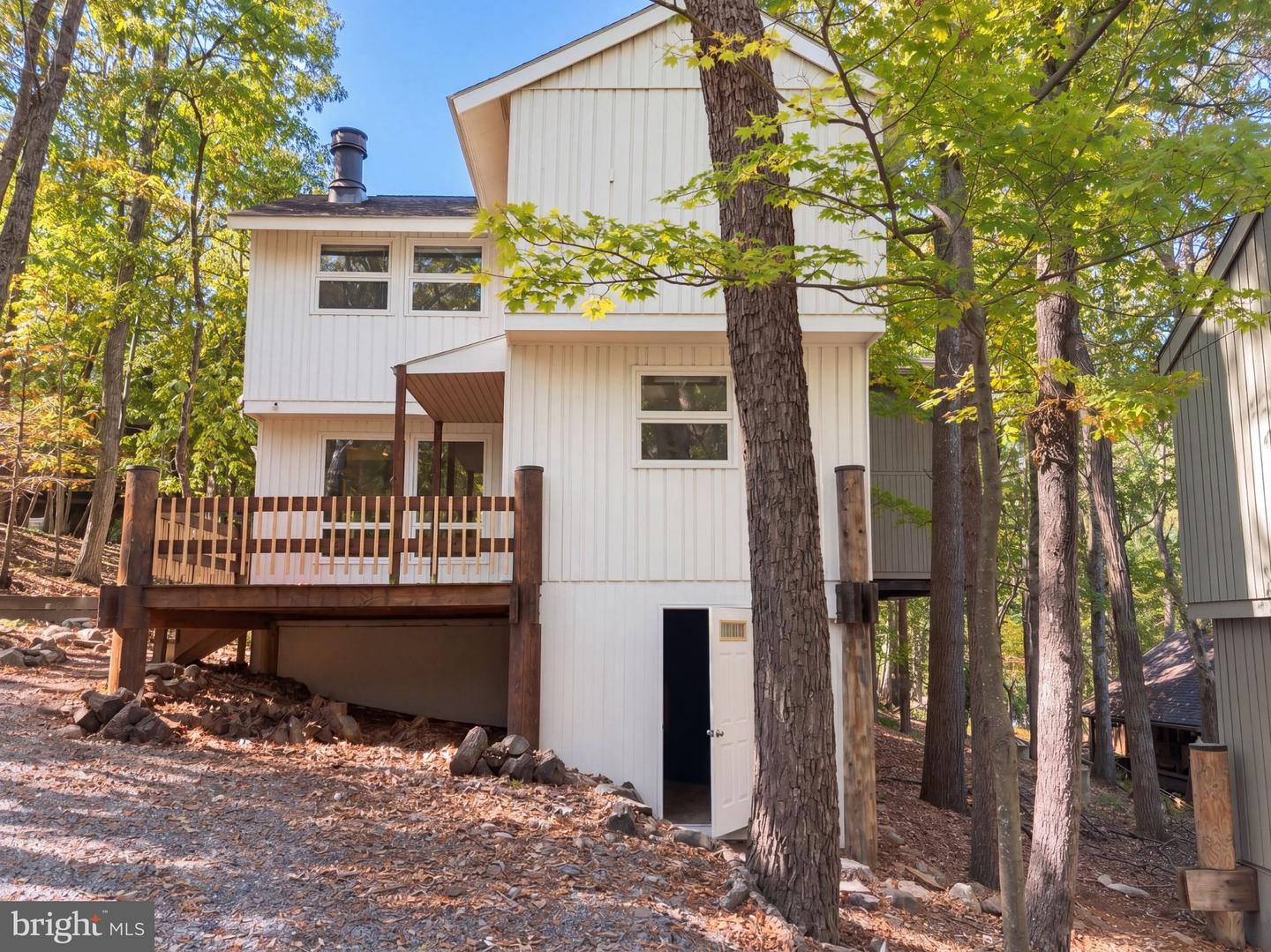 3838 ERICKSON CIR