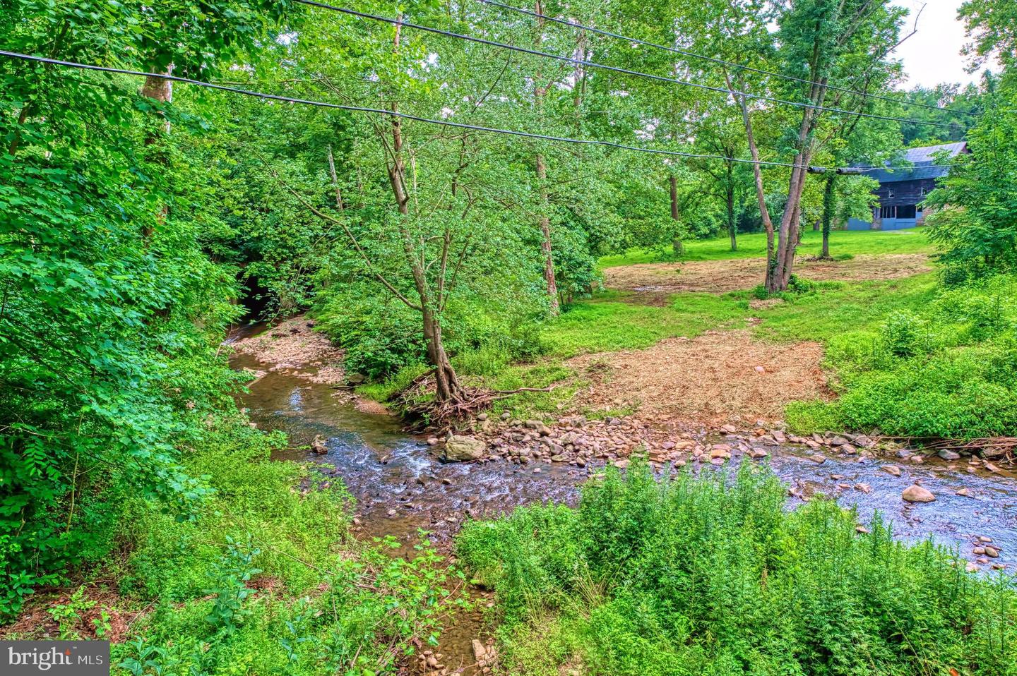 18 Old Mill Rd Property Photo 4
