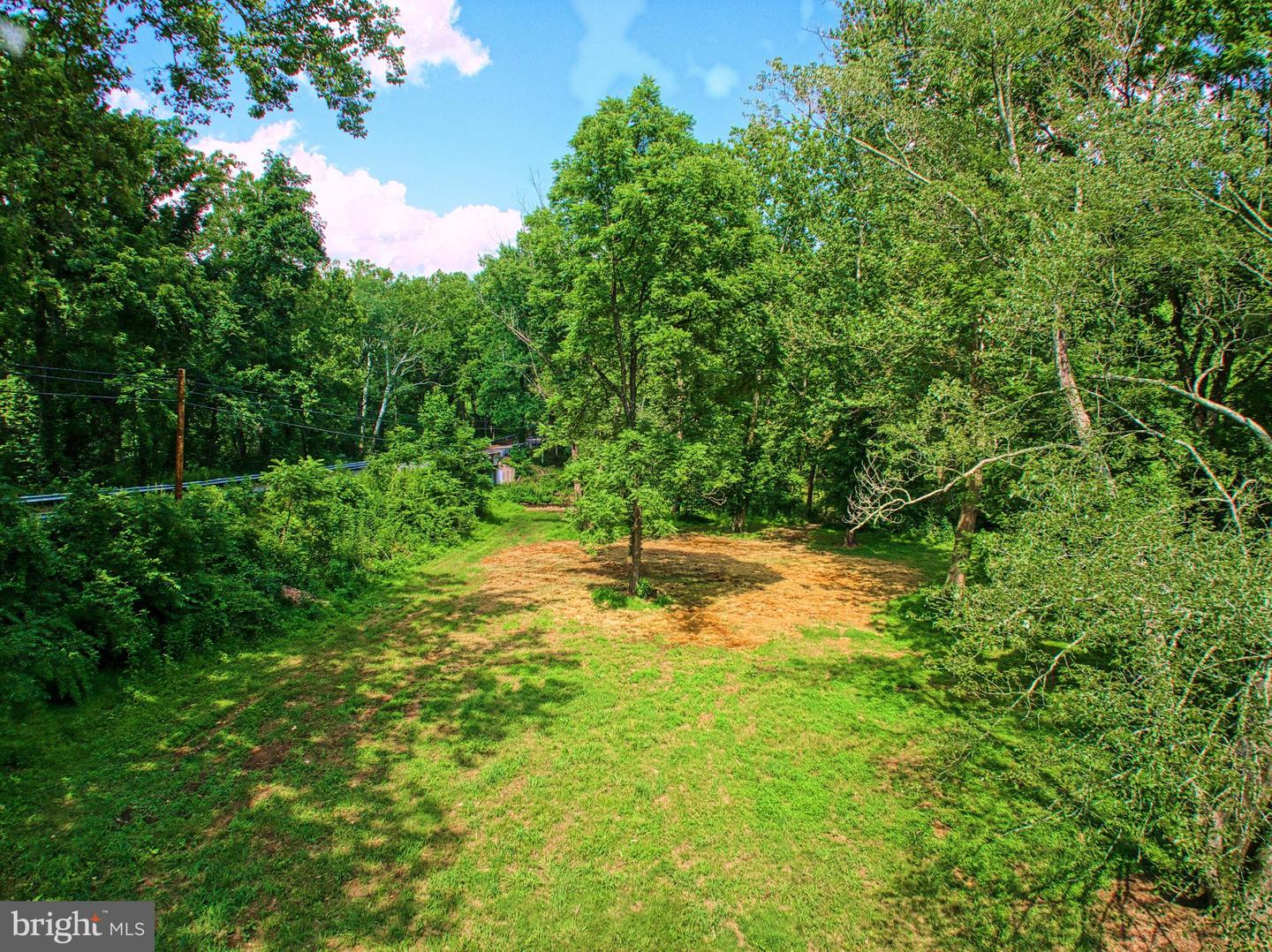 18 Old Mill Rd Property Photo 28