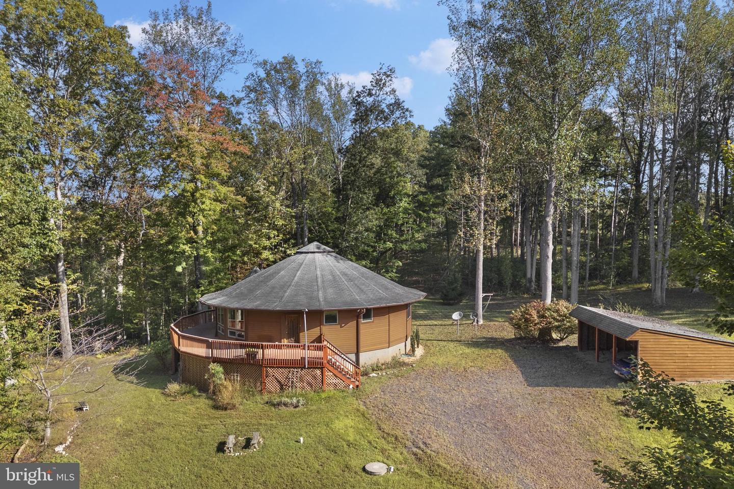 243 Aaron Mountain Rd Property Photo 3