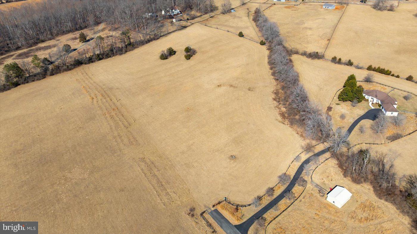 Windemeer Lane Property Photo