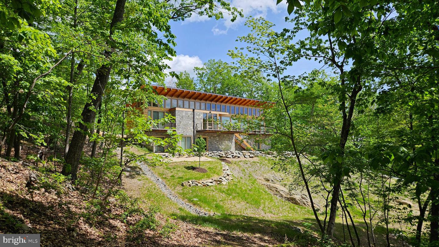 559 Bessie Bell Mountain Rd Property Photo 2