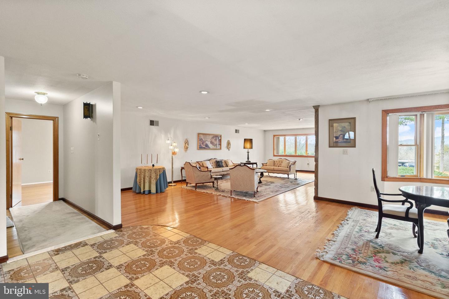 375 Seven Ponds Rd Property Photo 37
