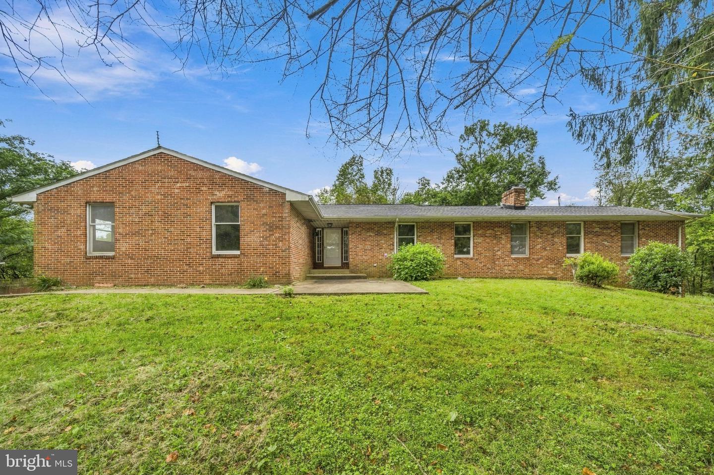 14428 Lee Hwy Property Photo 1