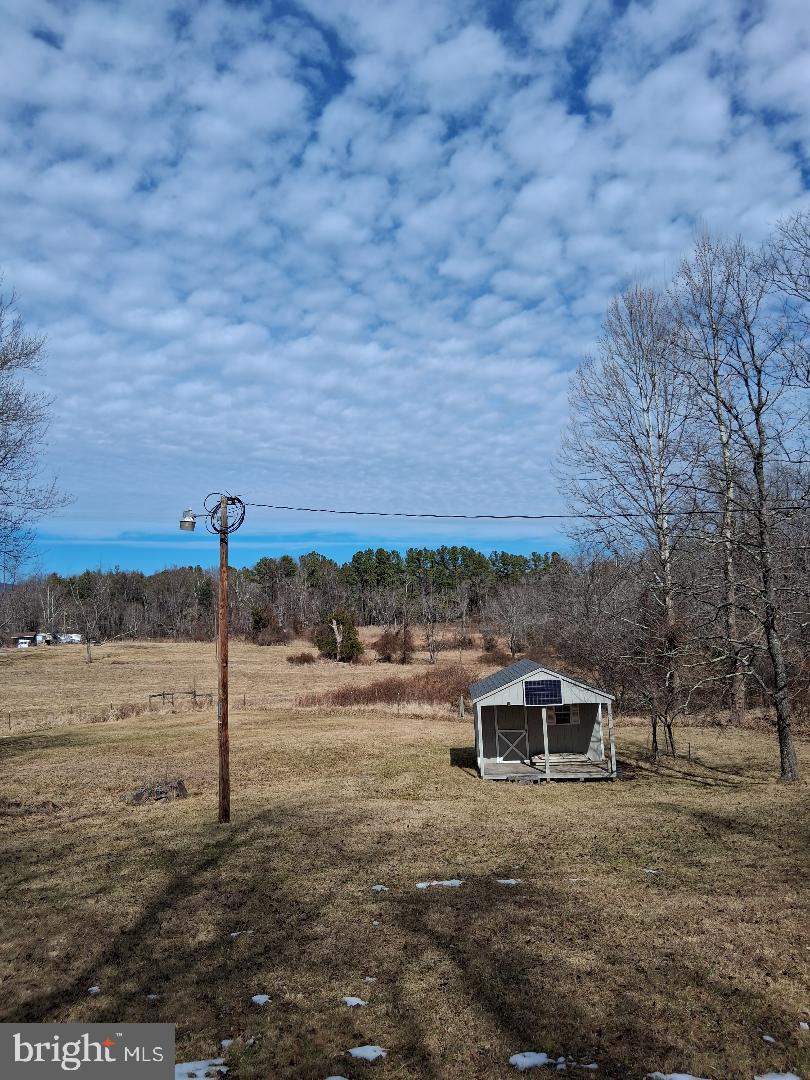 369-a Rock Mills Rd #a Property Photo 2