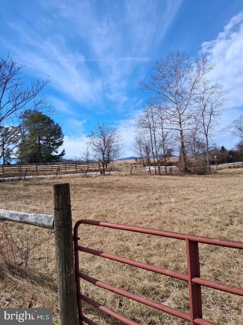 369-a Rock Mills Rd #a Property Photo 9