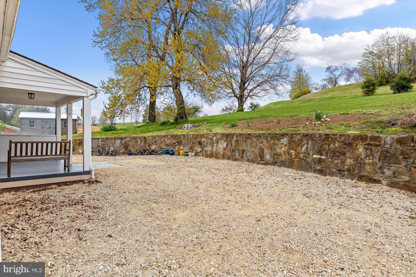 4565 Sperryville Pike Property Photo 9