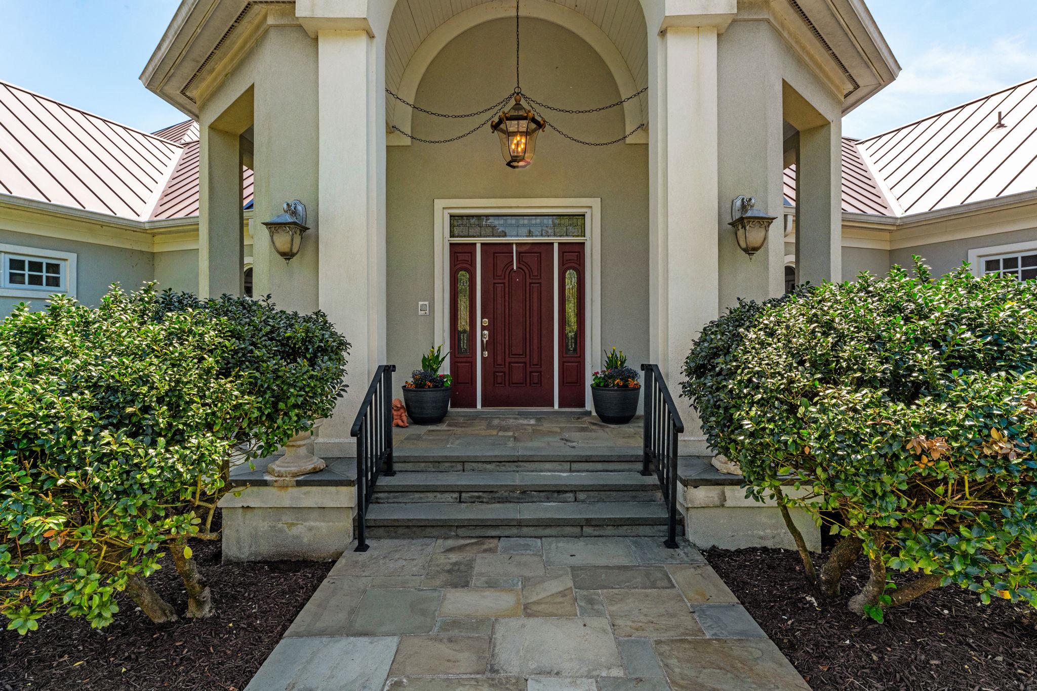 80 Narmada Ln Property Photo 9
