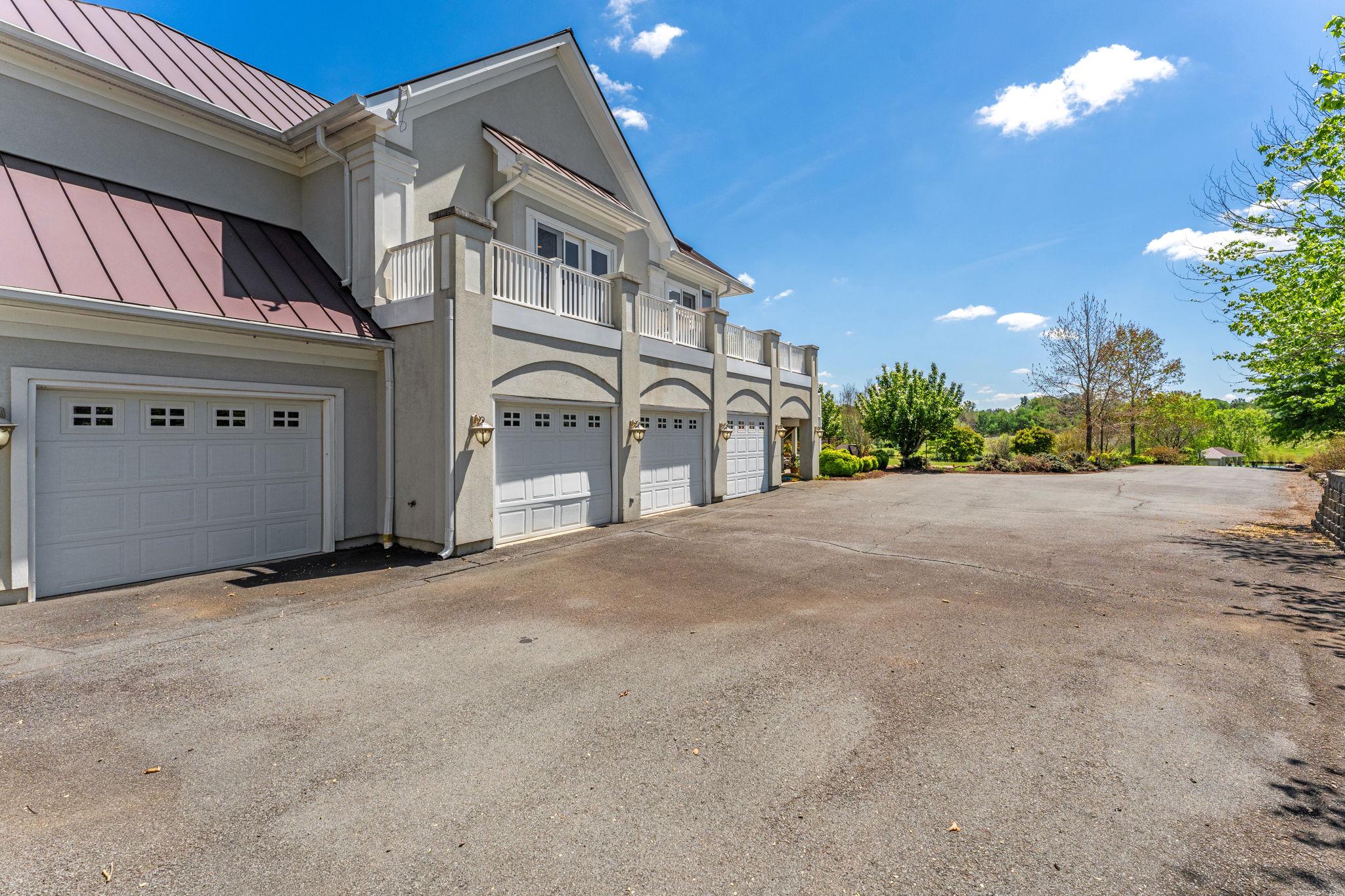 80 Narmada Ln Property Photo 27