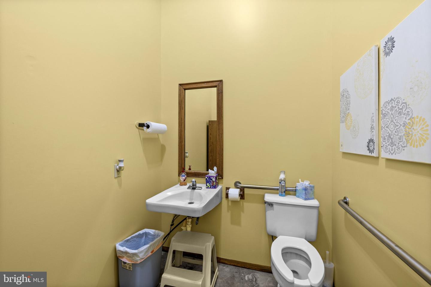 9 Payne Ln Property Photo 14