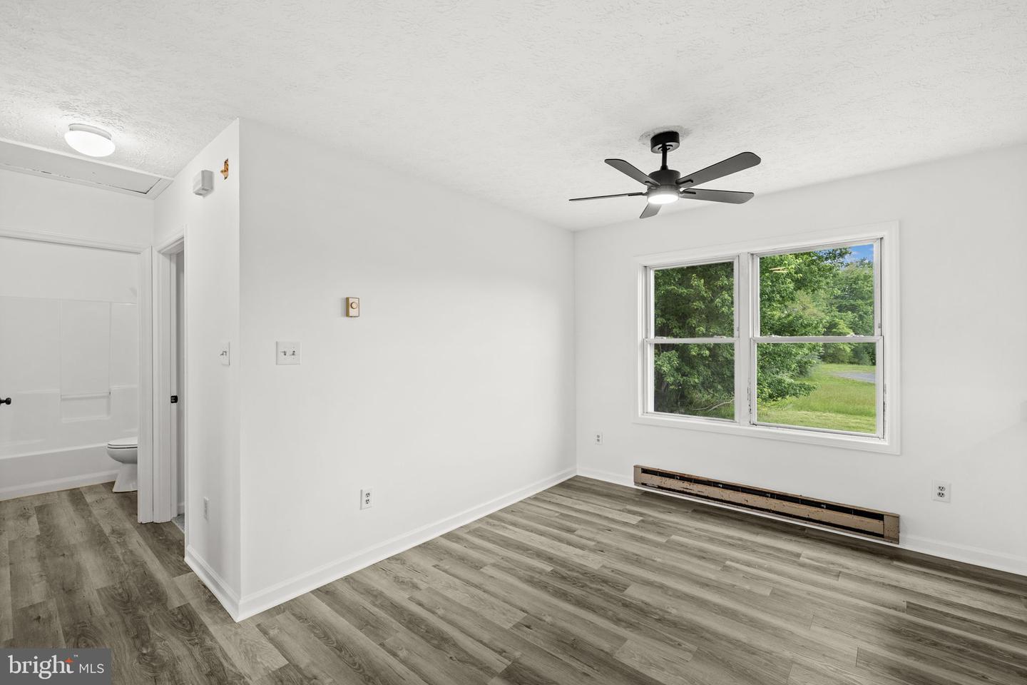 9 Payne Ln Property Photo 26