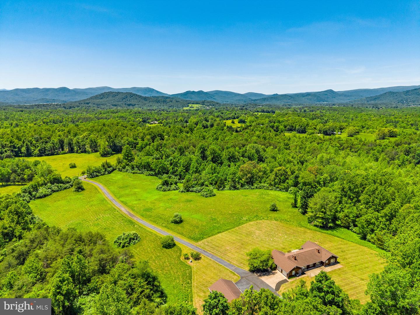 176 Rock Mills Rd Property Photo 2