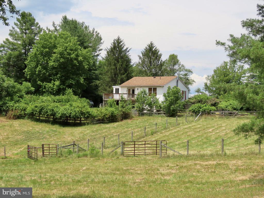 13782 Crest Hill Rd Property Photo 5