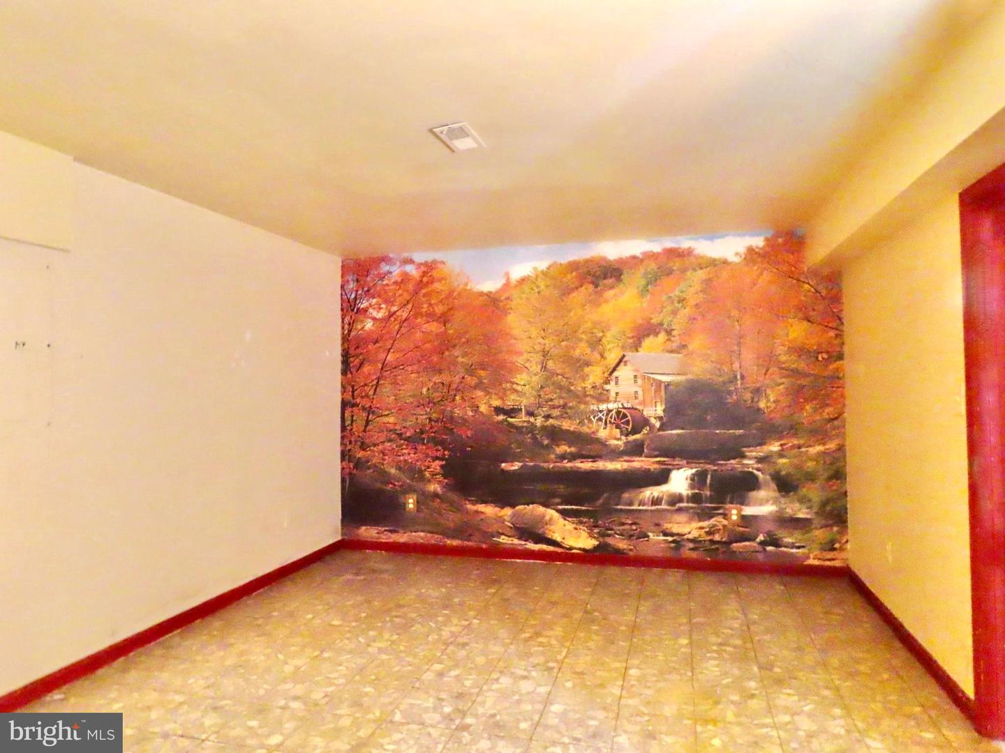 13782 Crest Hill Rd Property Photo 24