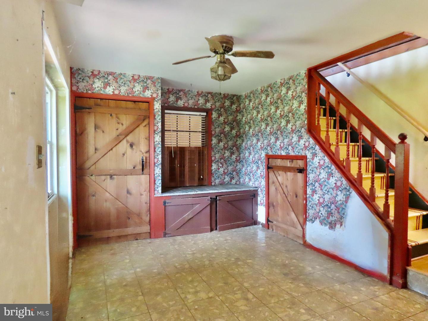 13782 Crest Hill Rd Property Photo 27