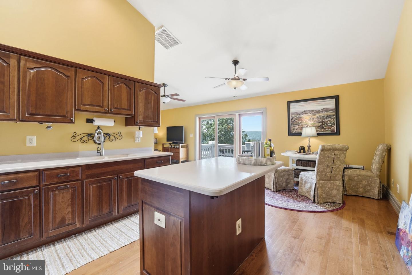 65 Clark Ln Property Photo 28