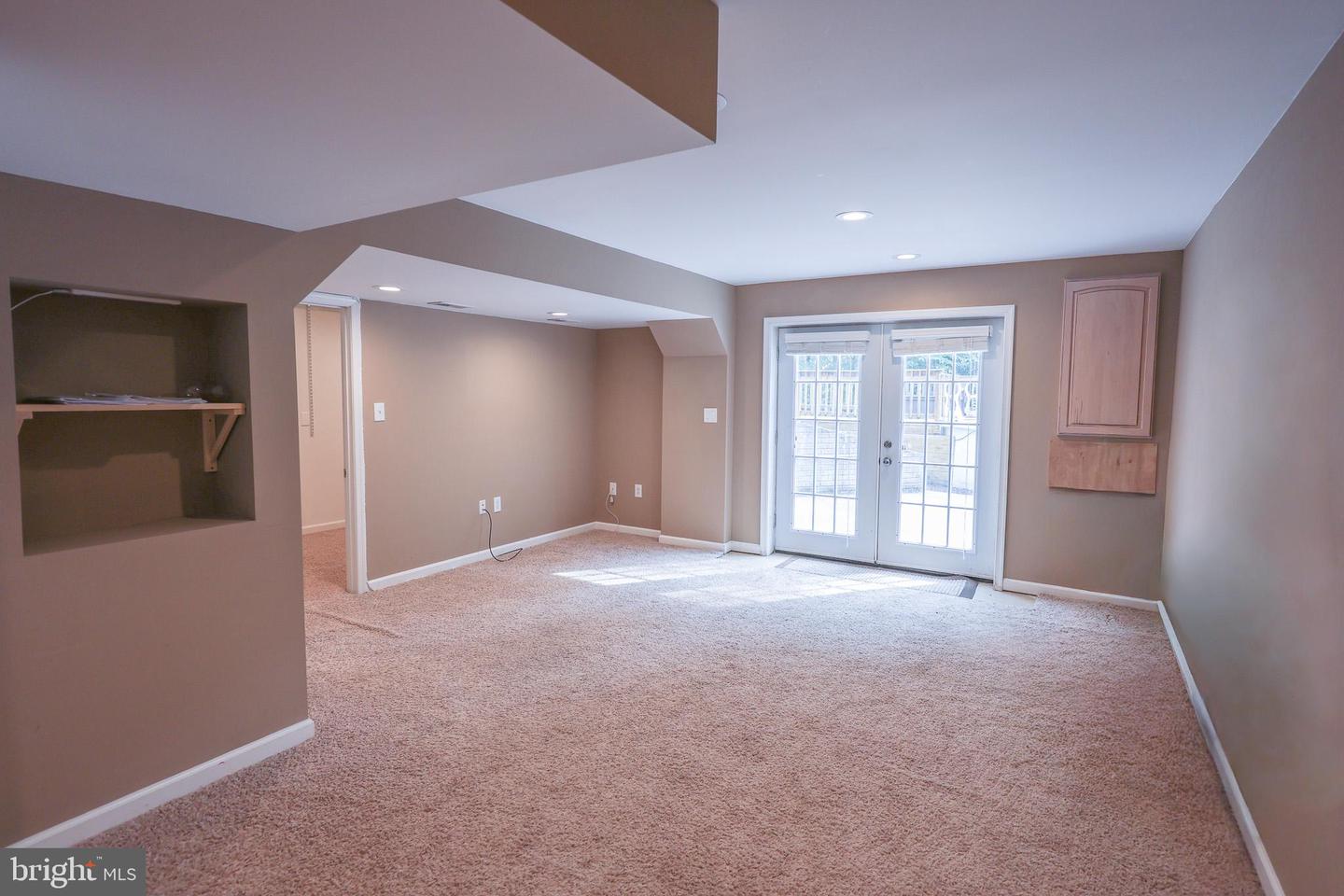 30 Annies Ln Property Photo 44
