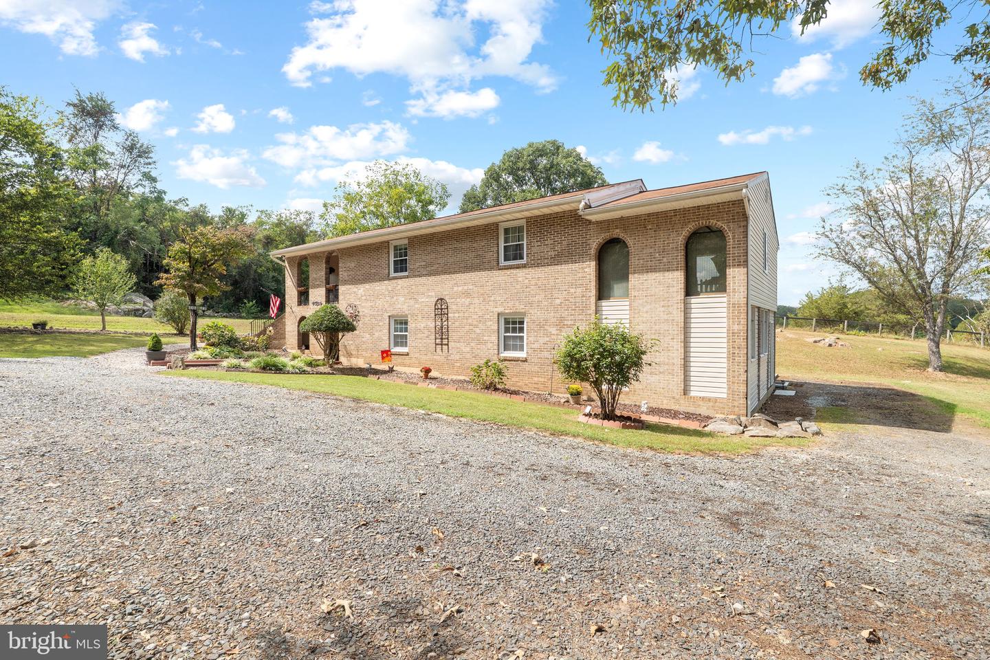 505 Viewtown Property Photo 3