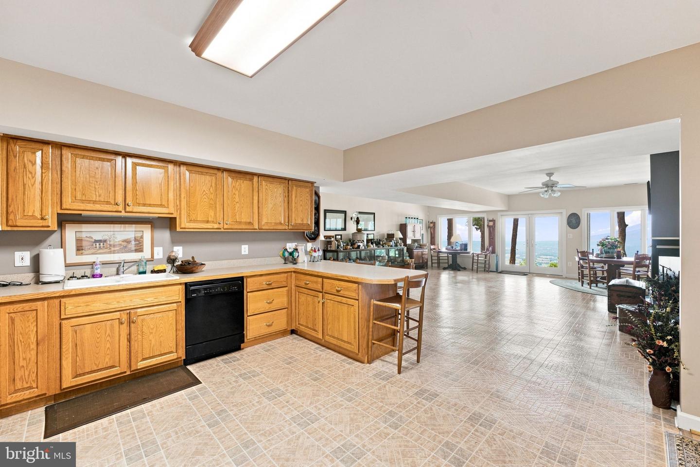 362 Rediviva Ln Property Photo 79