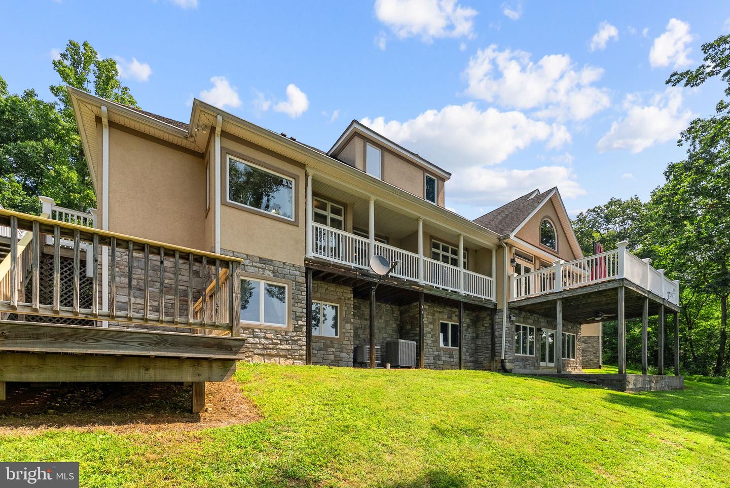 362 Rediviva Ln Property Photo 103