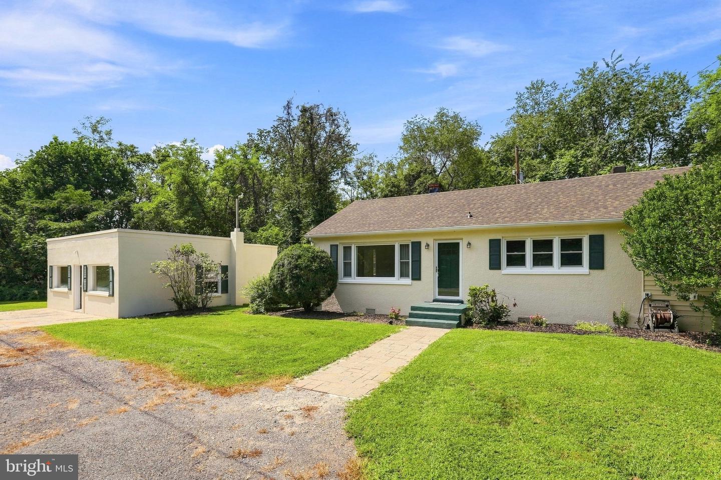 531 Richmond Road Property Photo 1