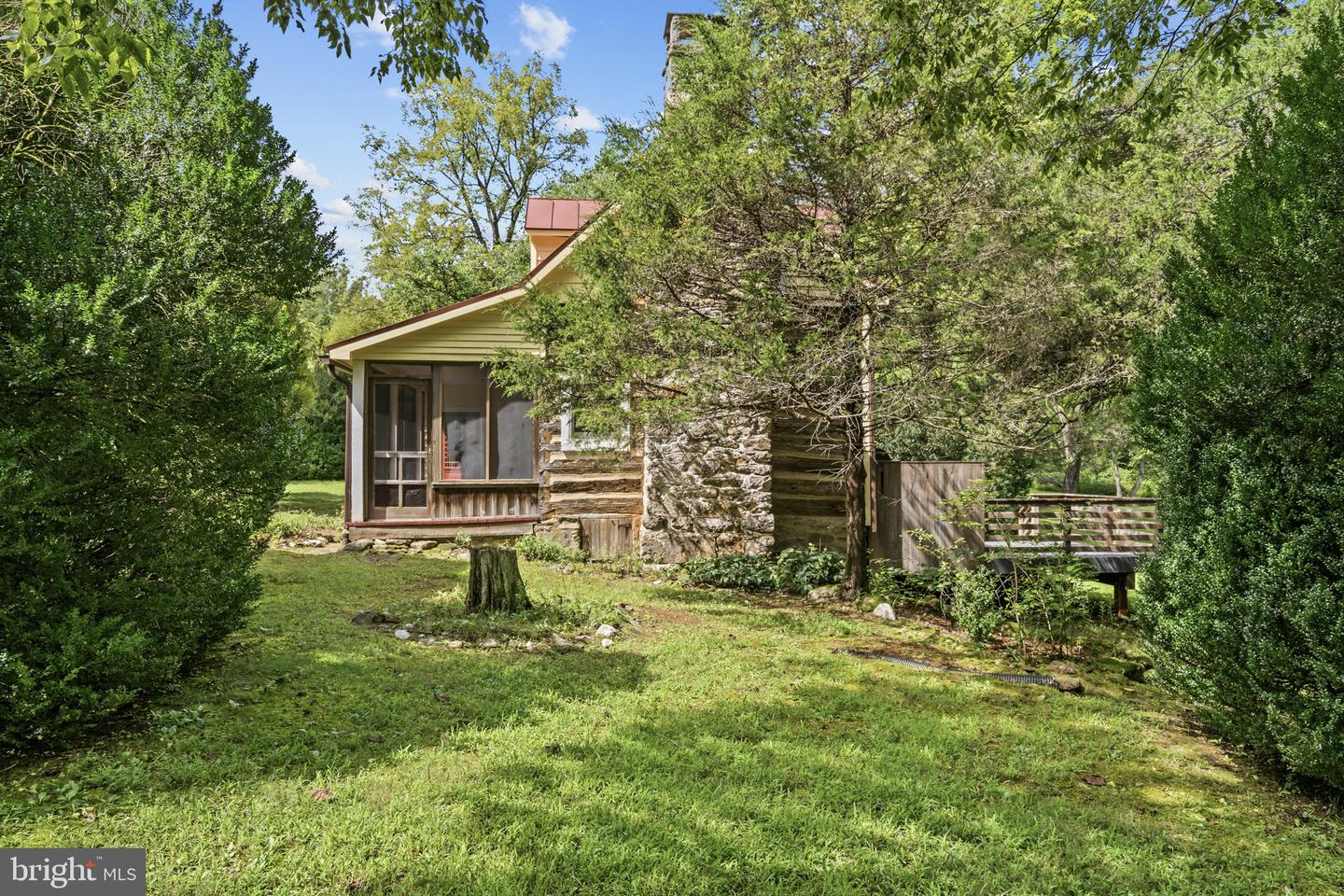 263 Lizzie Mills Rd Property Photo 3
