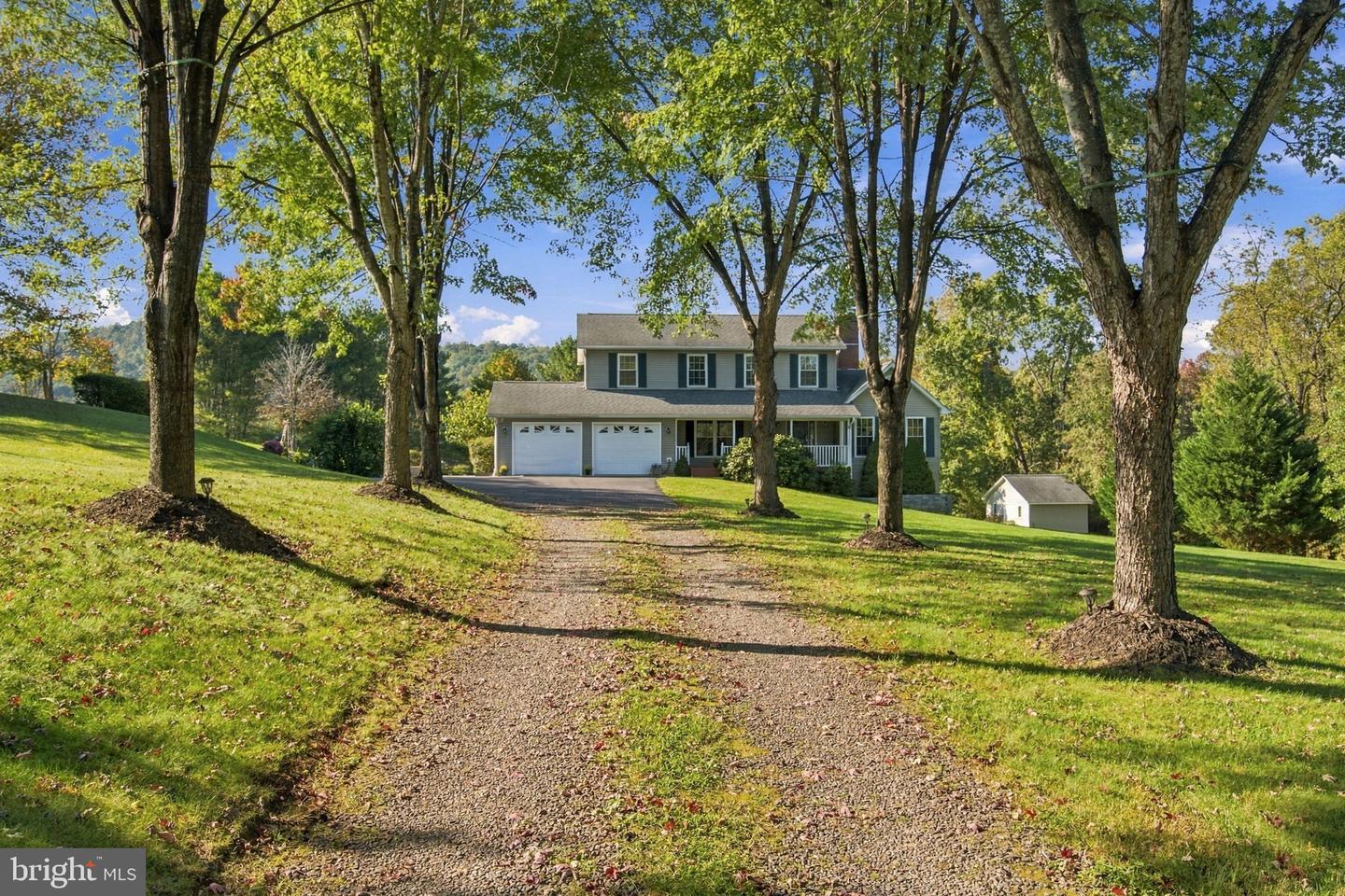 479 Round Hill Rd Property Photo 1