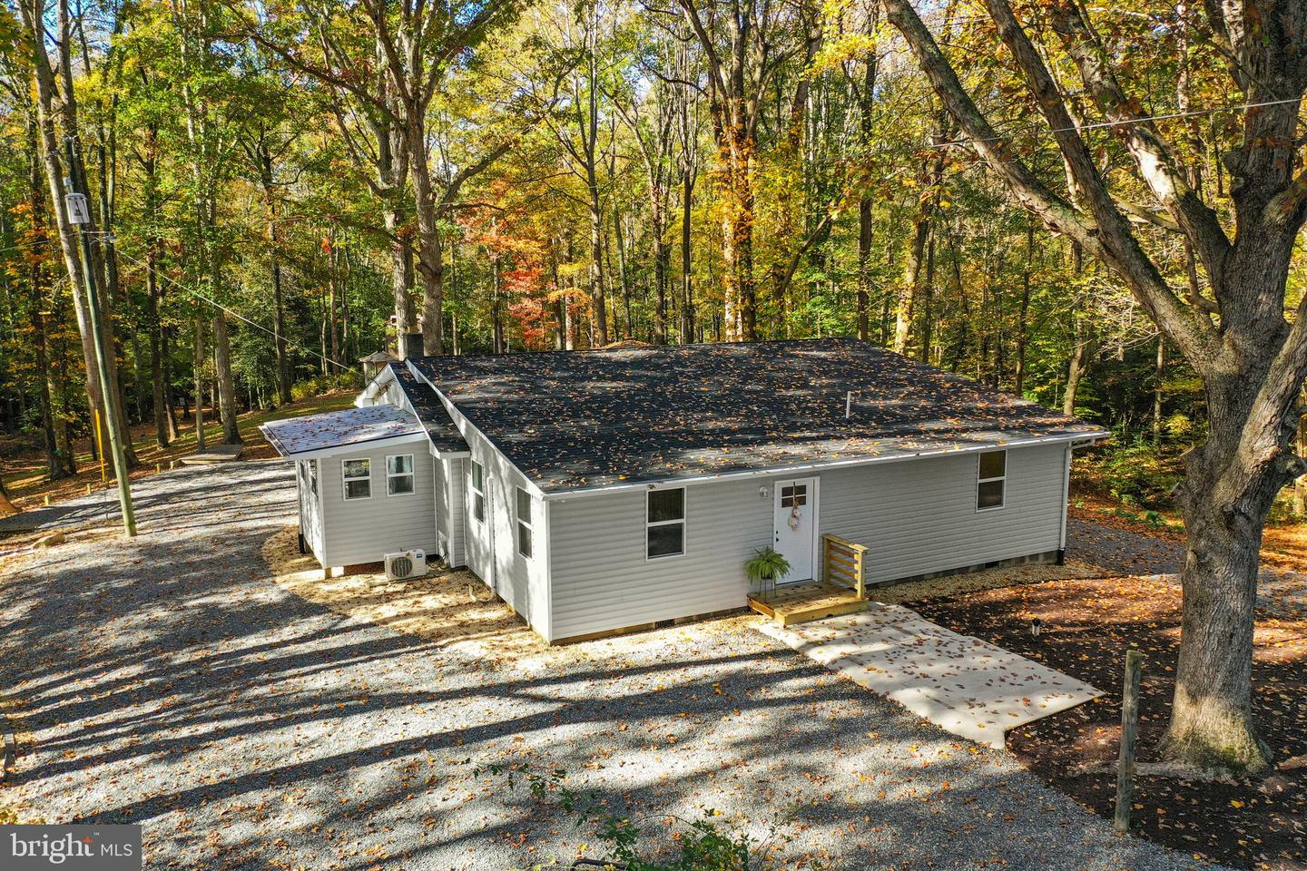 1276 Bryants Town Rd Property Photo