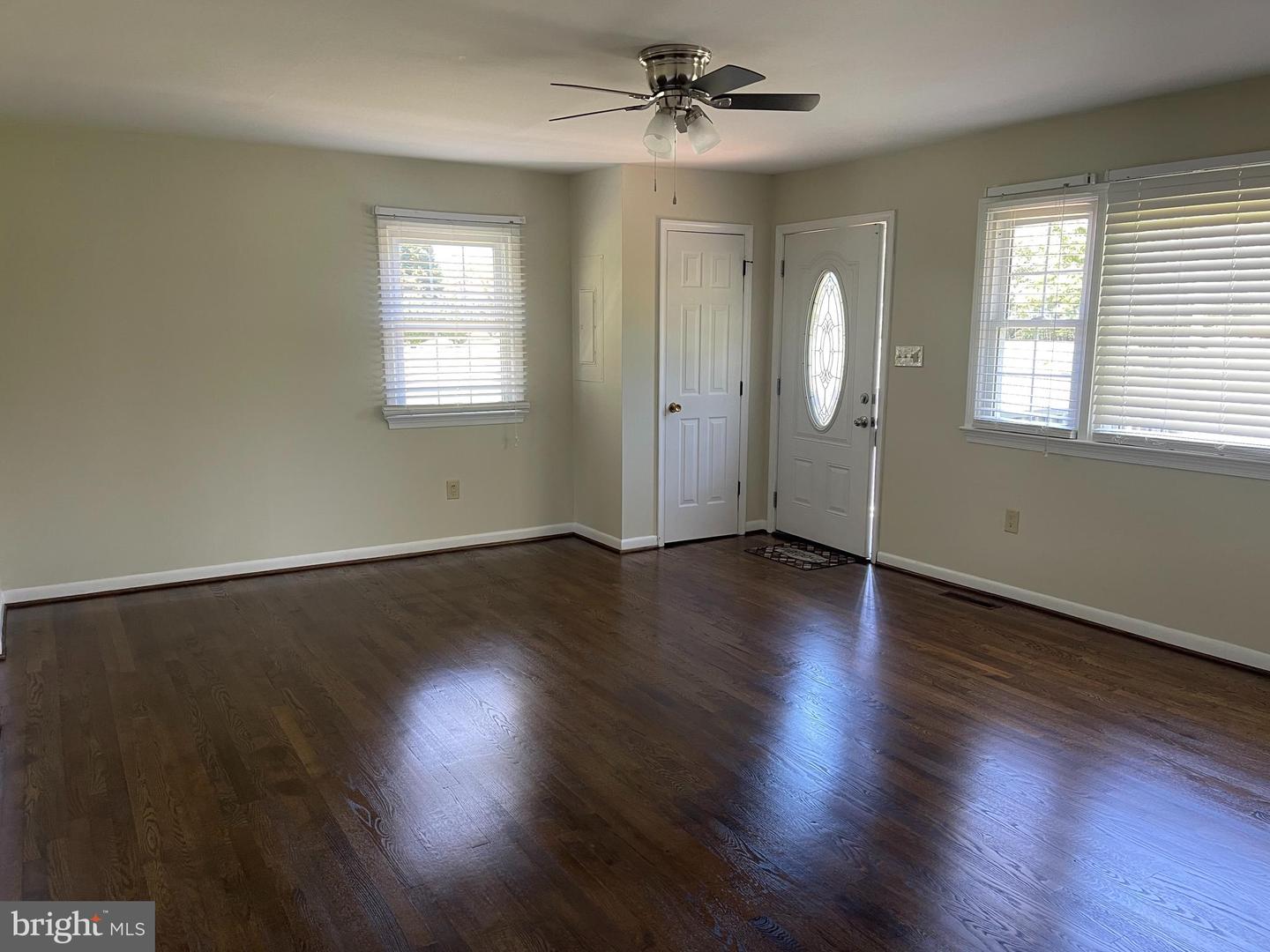 1812 Snyder Rd Property Photo 3