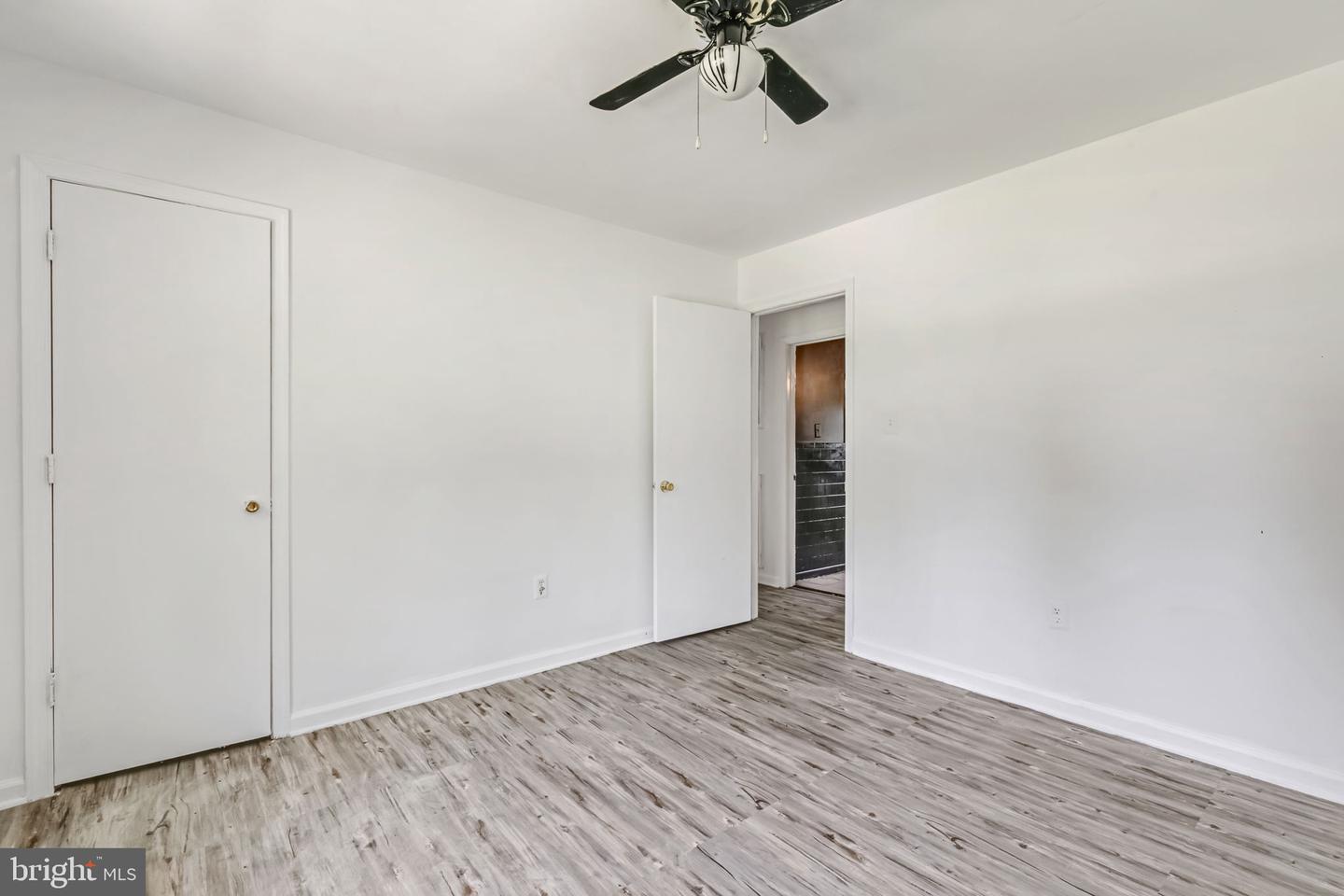 868 Simonson Rd Property Photo 10