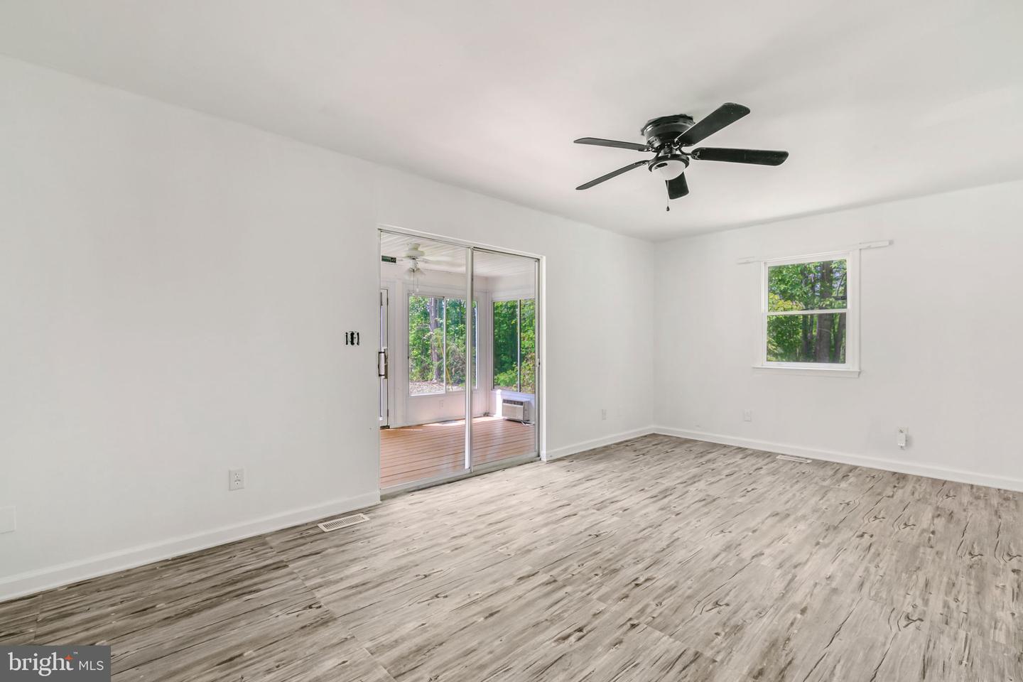 868 Simonson Rd Property Photo 17