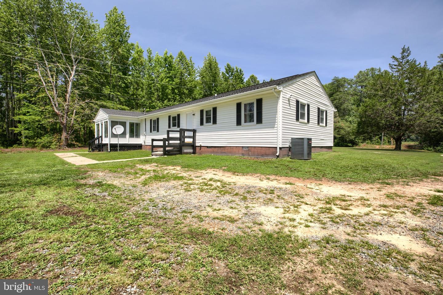 868 Simonson Rd Property Photo 23