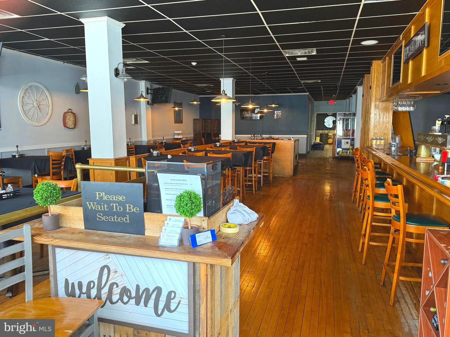 27 W Beverley St Property Photo 3