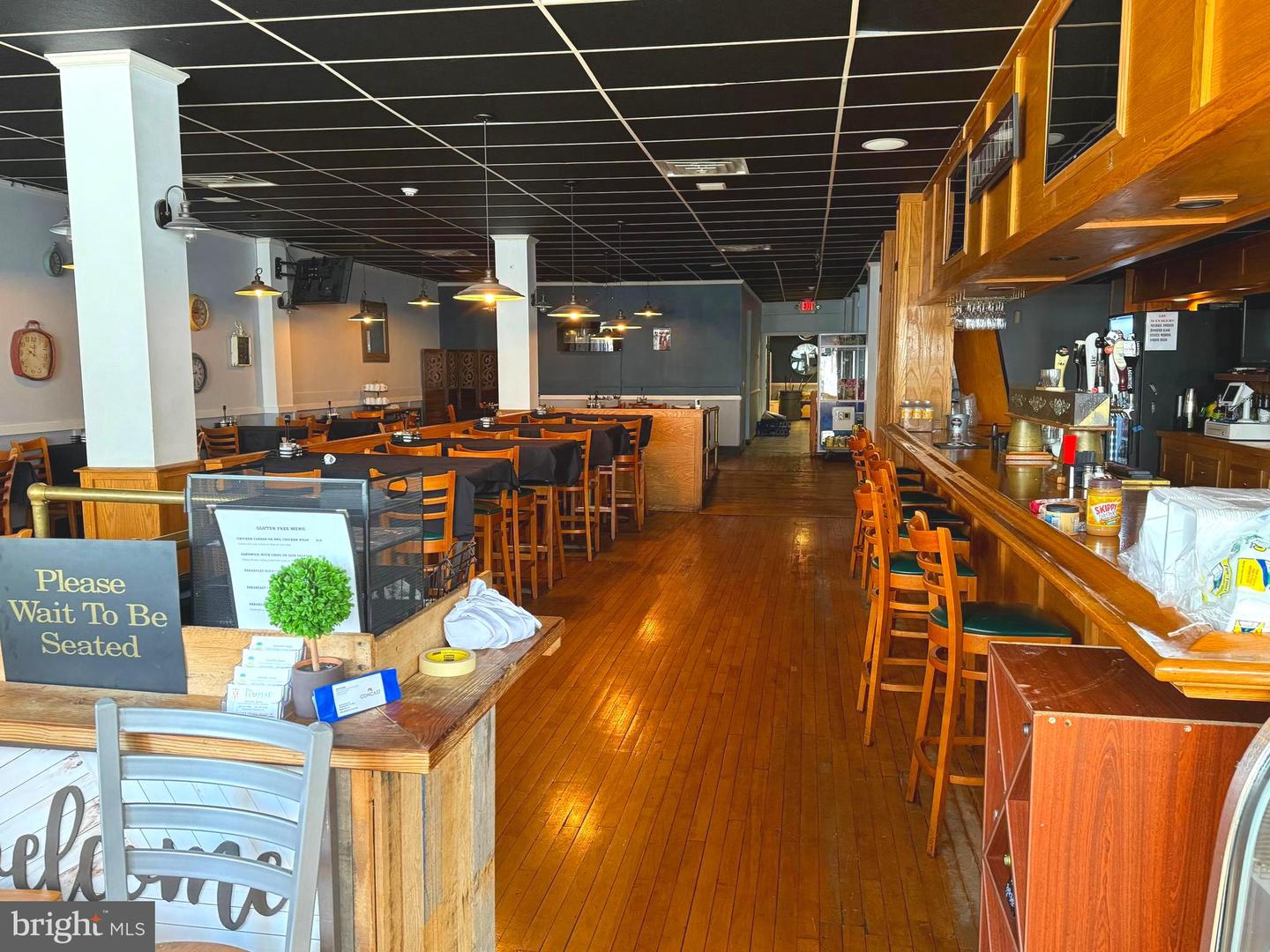 27 W Beverley St Property Photo 4