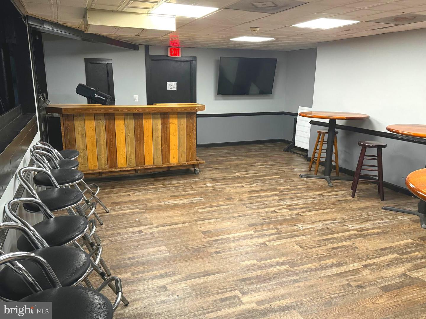 27 W Beverley St Property Photo 13