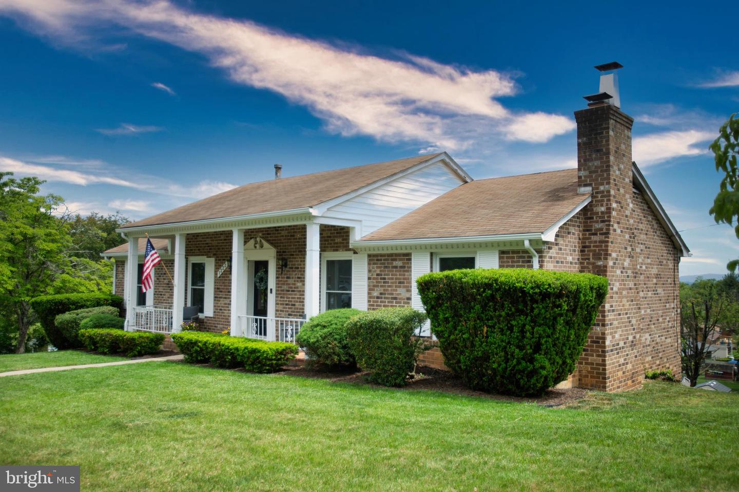 1222 PINEHURST RD