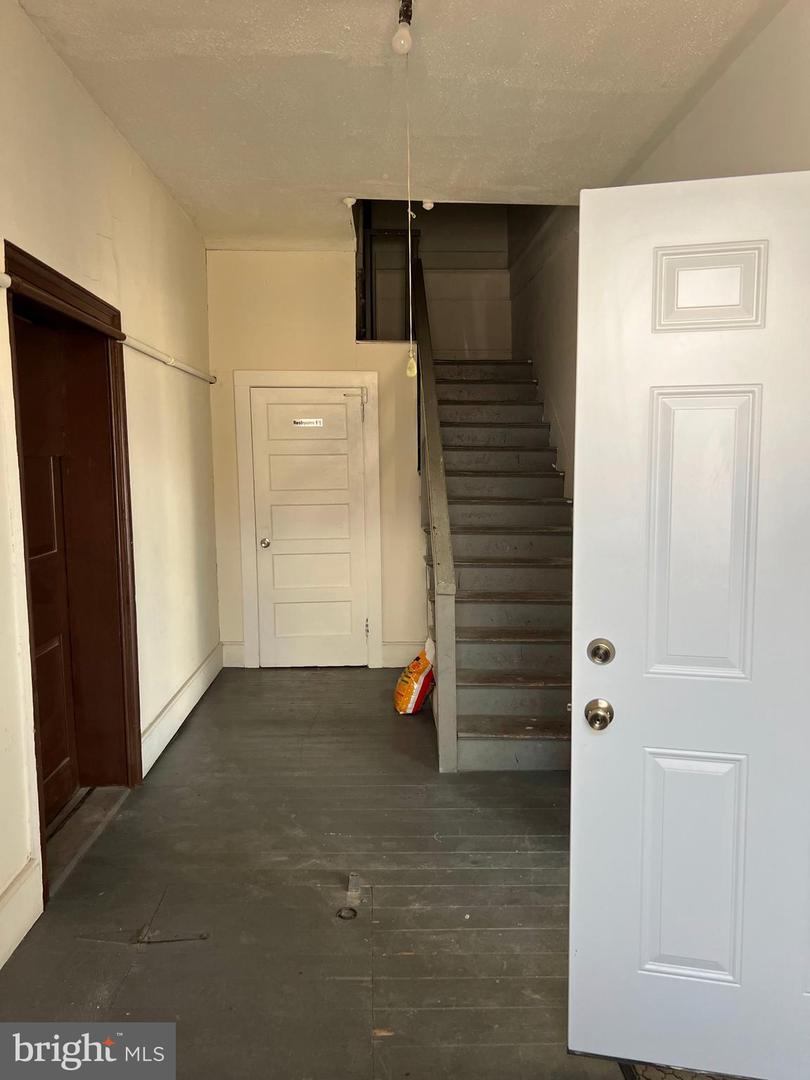 119 N Main St Property Photo 15
