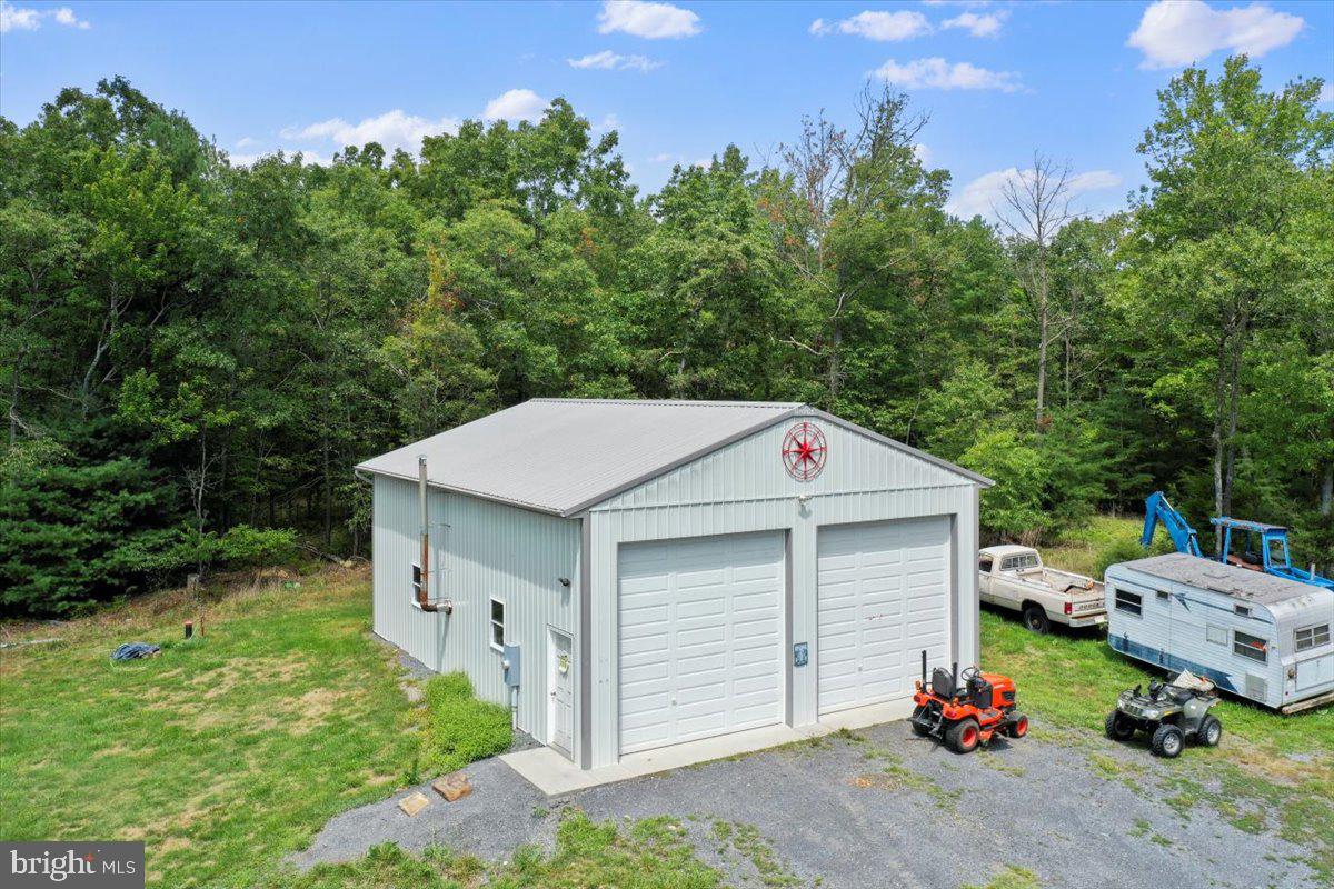 11252 Supinlick Ridge Property Photo 3