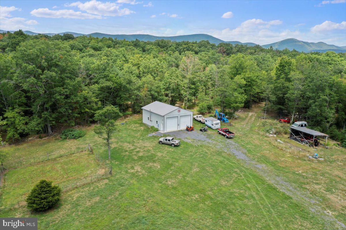 11252 Supinlick Ridge Property Photo 4