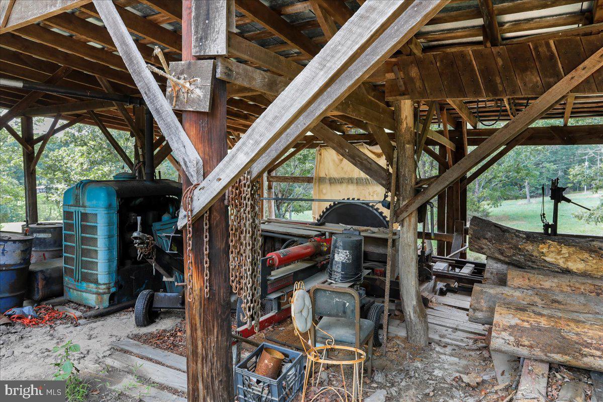 11252 Supinlick Ridge Property Photo 37