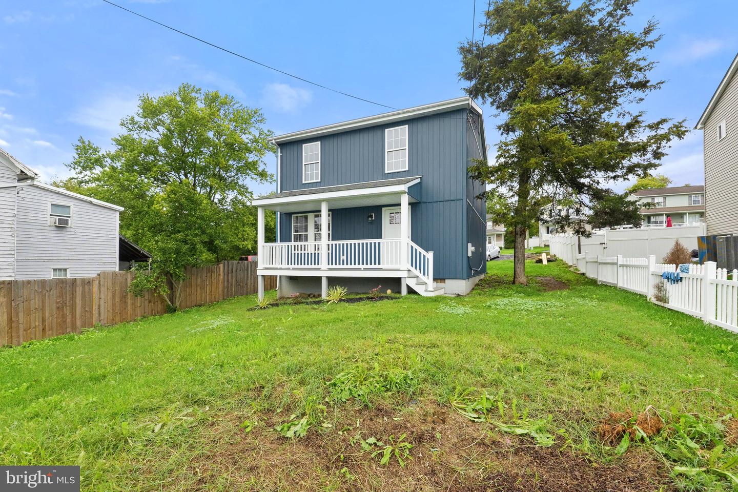 558 BRANCH ST Property Photo 1