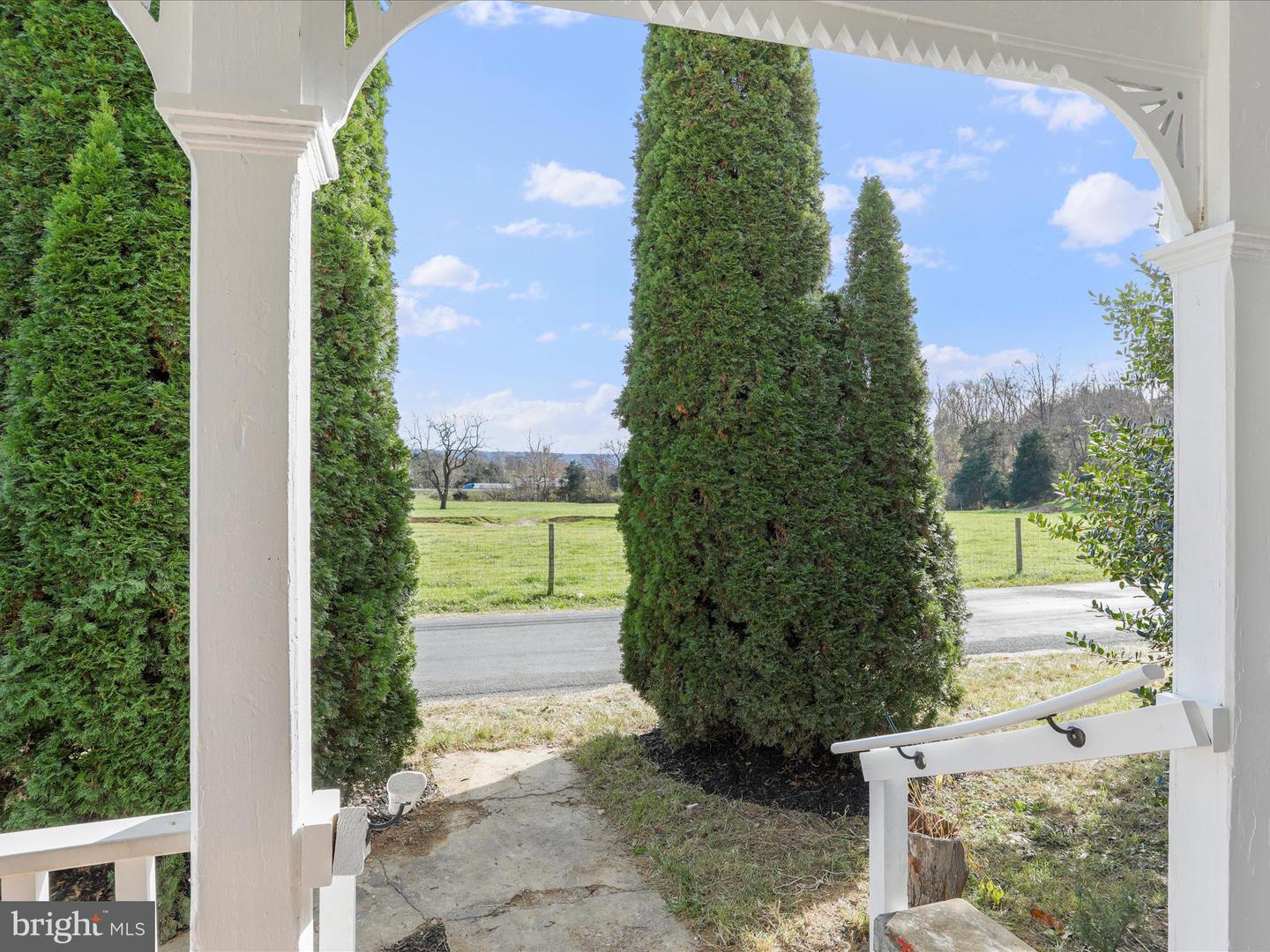 1127 Brook Creek Rd Property Photo 6