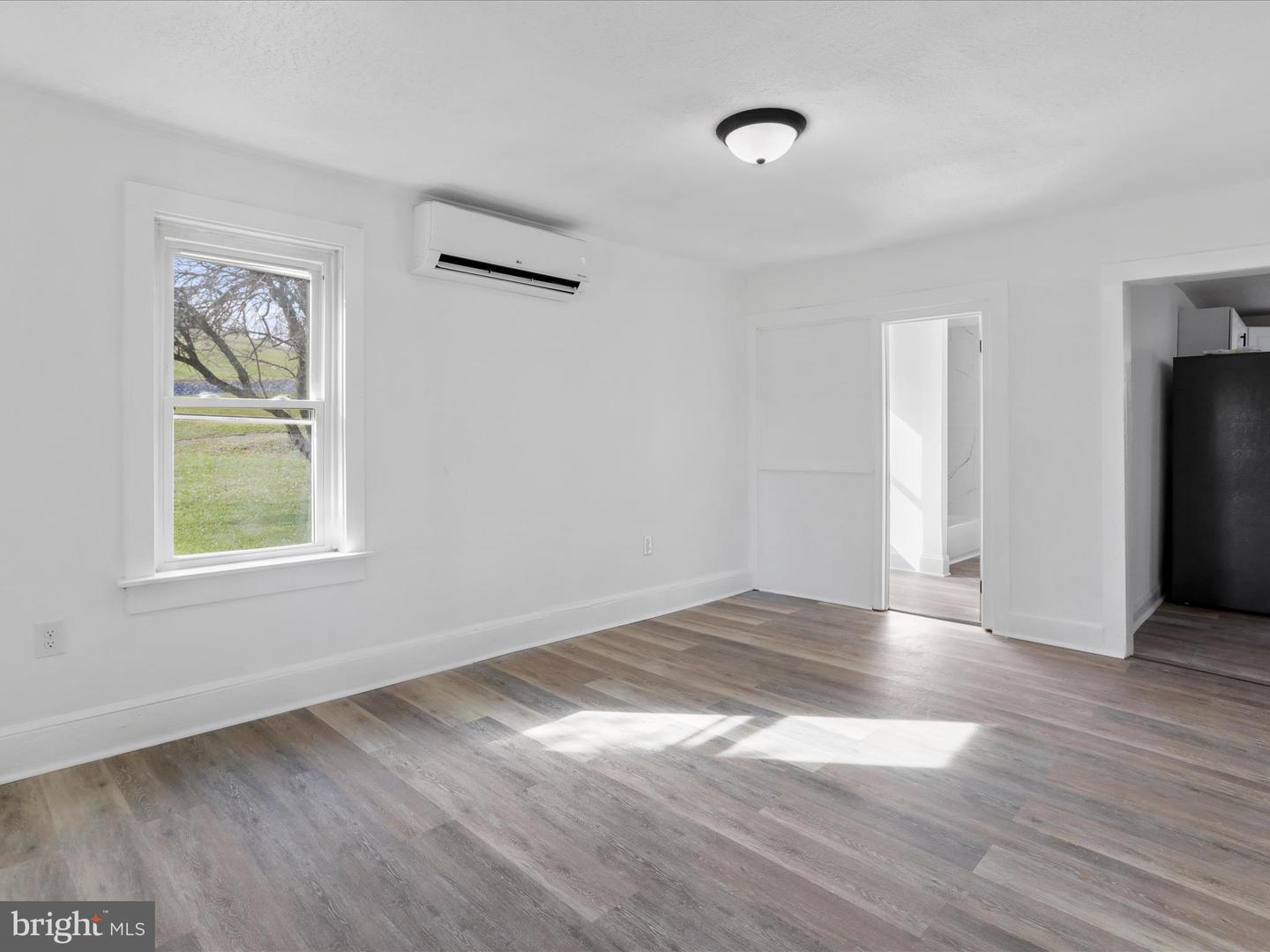 1127 Brook Creek Rd Property Photo 9