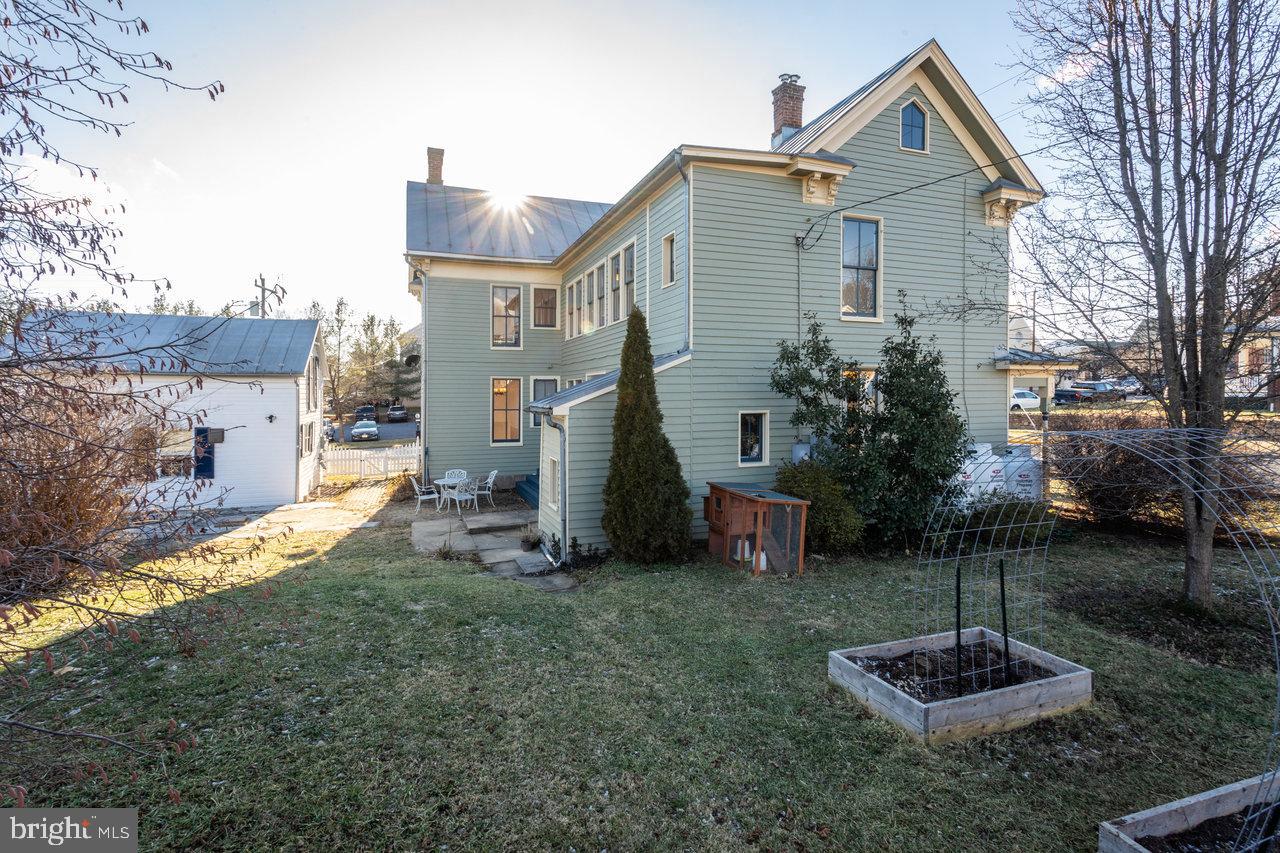 201 E Court St Property Photo 4