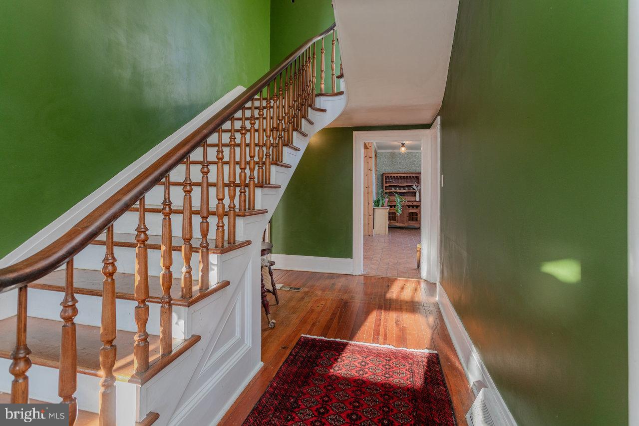 201 E Court St Property Photo 18