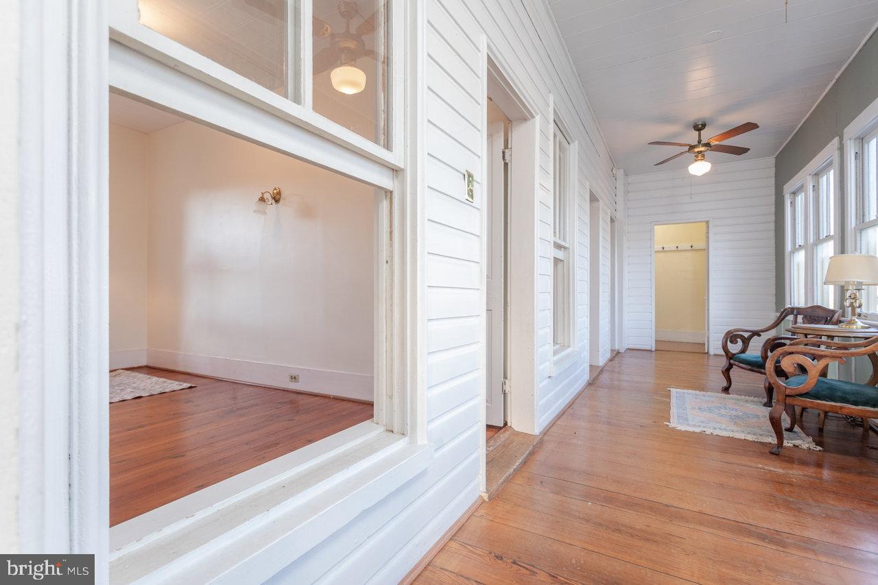 201 E Court St Property Photo 40