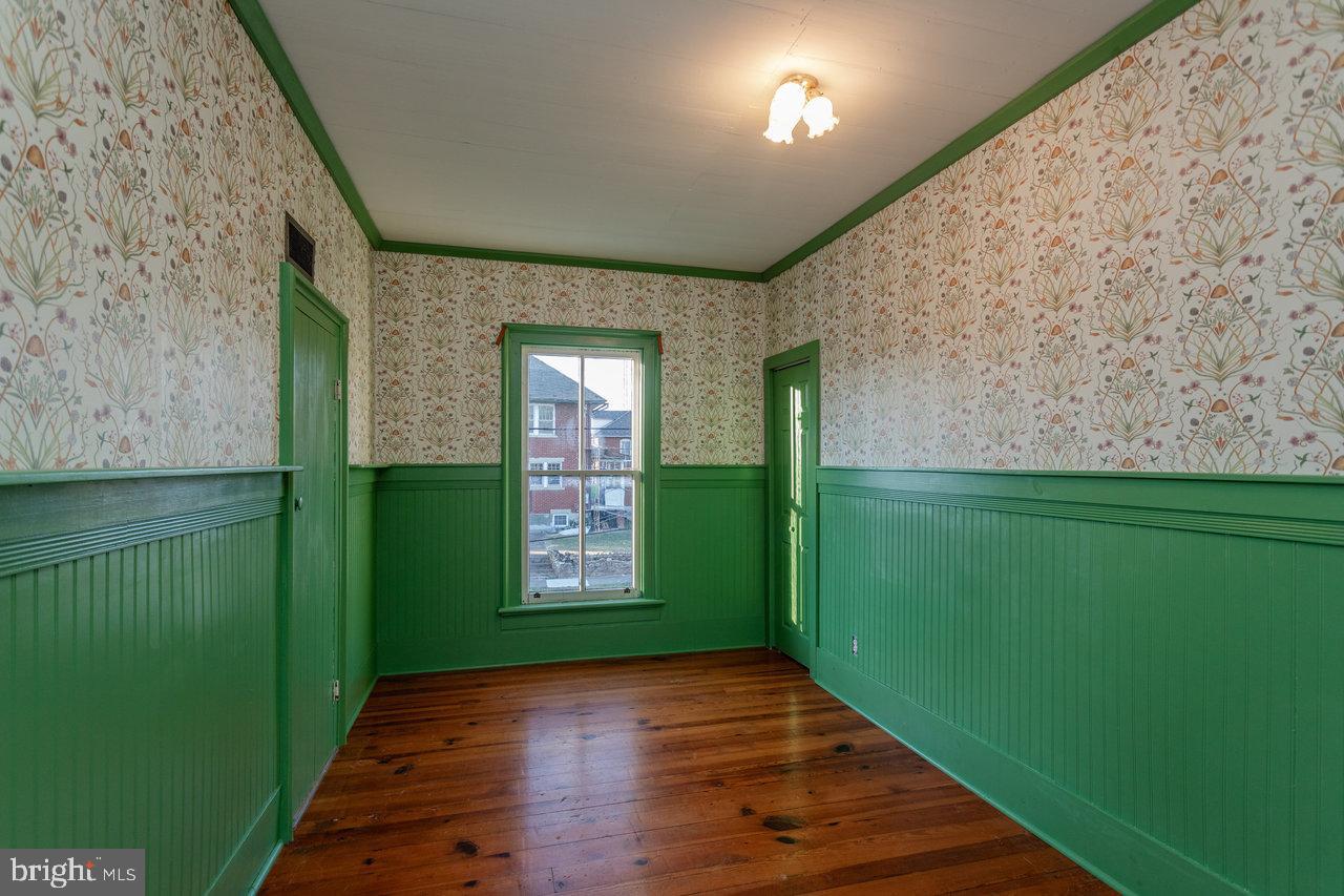 201 E Court St Property Photo 46