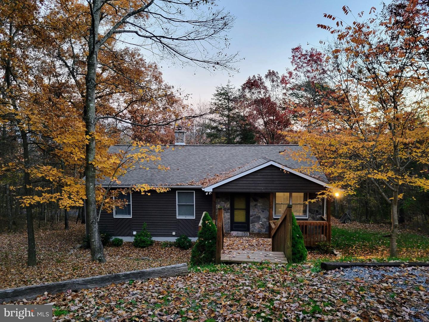 100 Maple Ave Property Photo